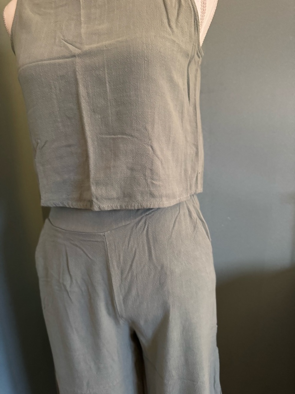 EUC Linen Blend Sleeveless Sage Green Crop Pants Set Small - Picture 2 of 4